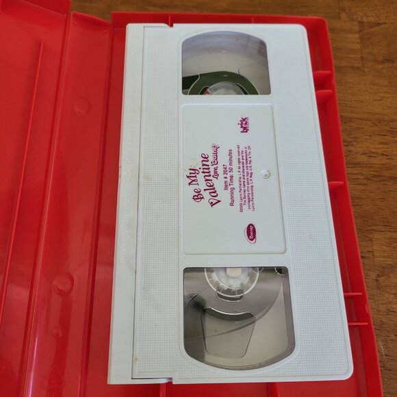 BARNEY Be My Valentine Love, Barney VHS 2000 Red Clamshell White Tape Dino V1 - Picture 4 of 5